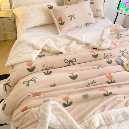 Cute Sherpa Blanket | Warm & Reversible Winter Throw